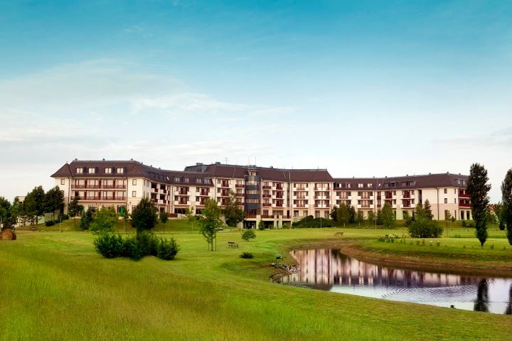 greenfiled_hotel